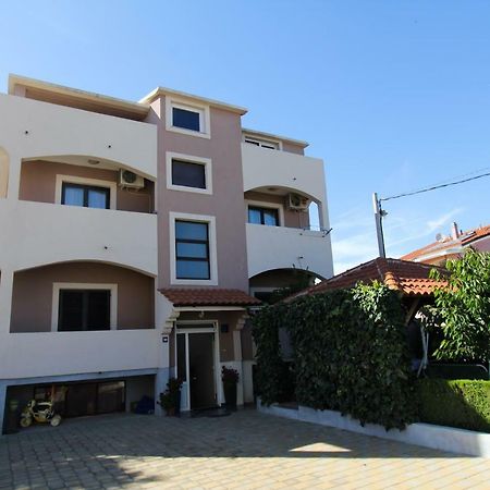 Apartments Lili Biograd Na Moru Zewnętrze zdjęcie