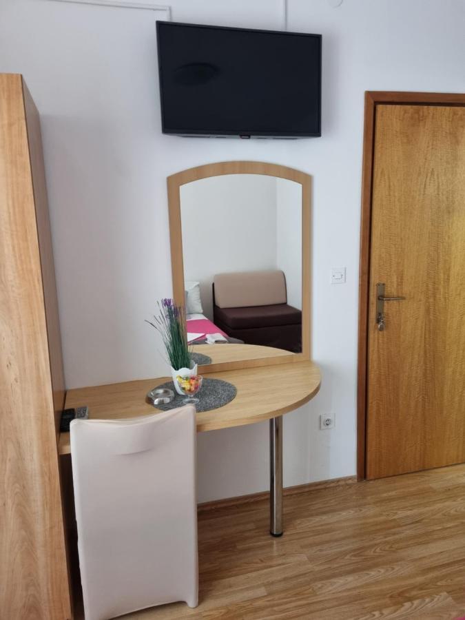 Apartments Lili Biograd Na Moru Zewnętrze zdjęcie