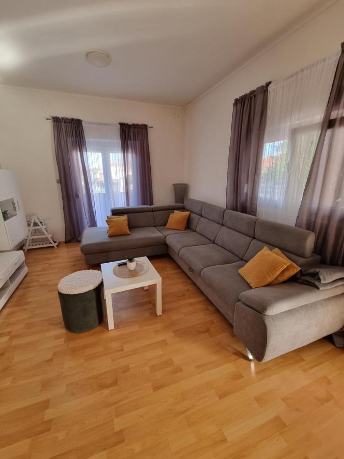 Apartments Lili Biograd Na Moru Zewnętrze zdjęcie