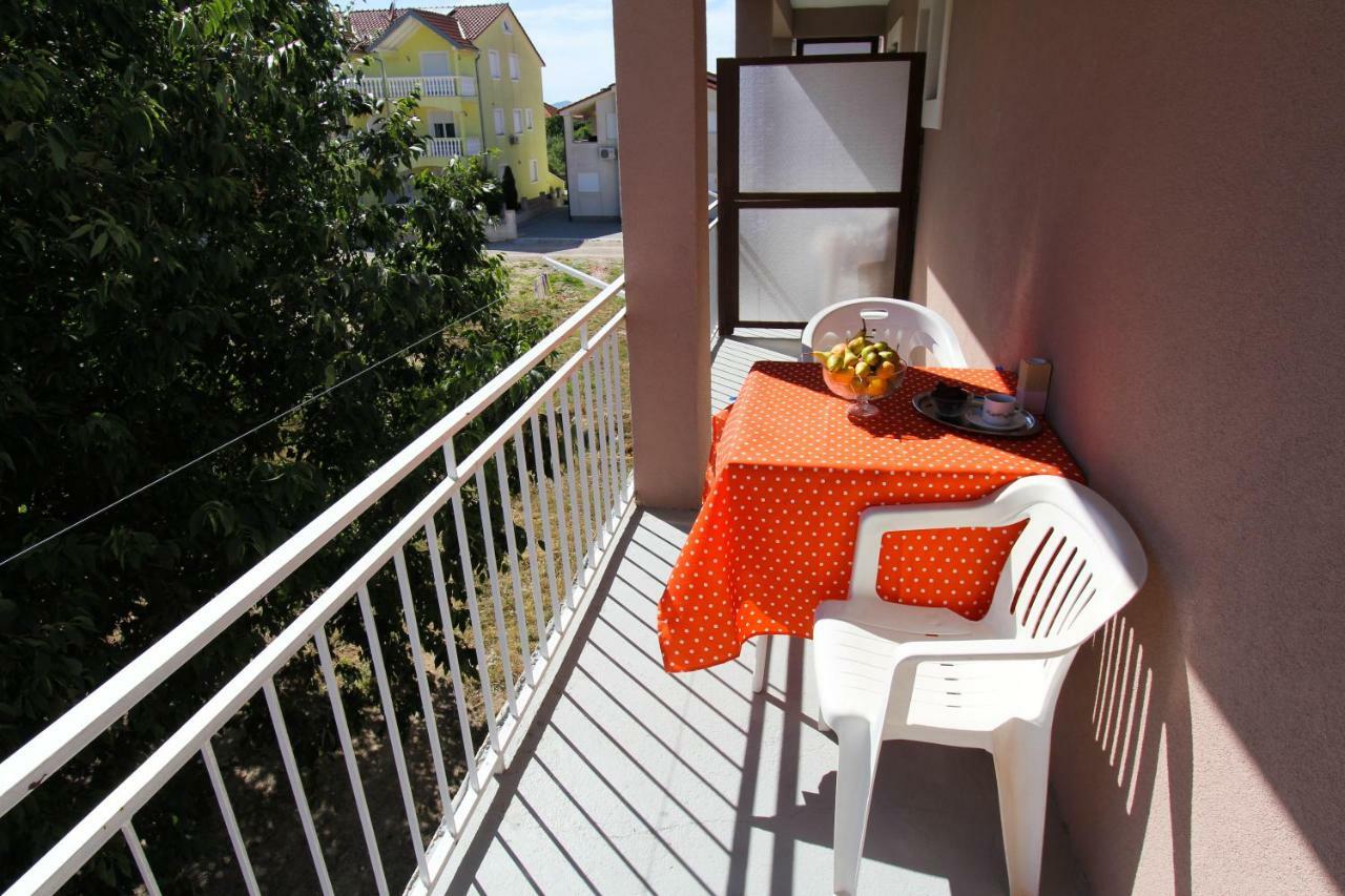 Apartments Lili Biograd Na Moru Zewnętrze zdjęcie